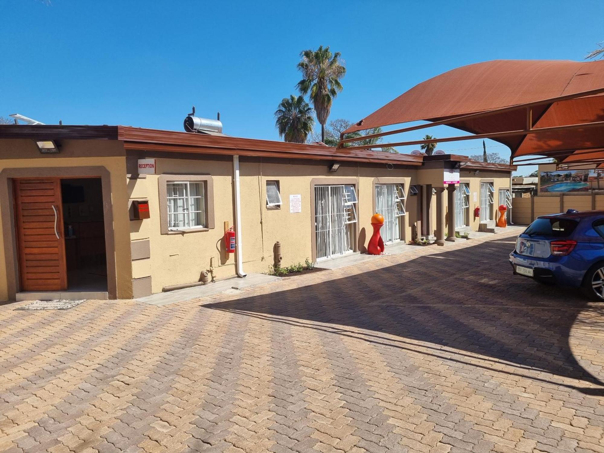 Ethen Guesthouse Polokwane Exteriör bild