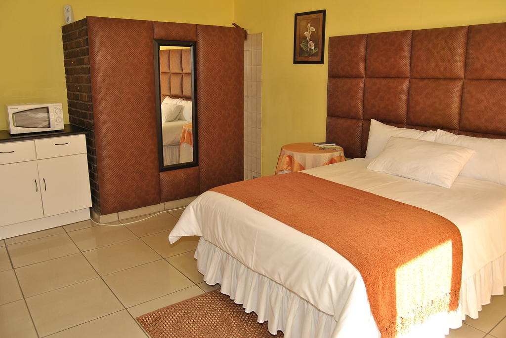 Ethen Guesthouse Polokwane Rum bild